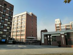 -上海市曹杨第二中学