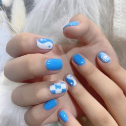 -潮店·虞妃妮轻奢美甲美睫馆