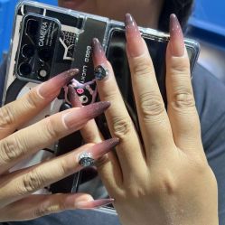 -Nail Me美甲美睫