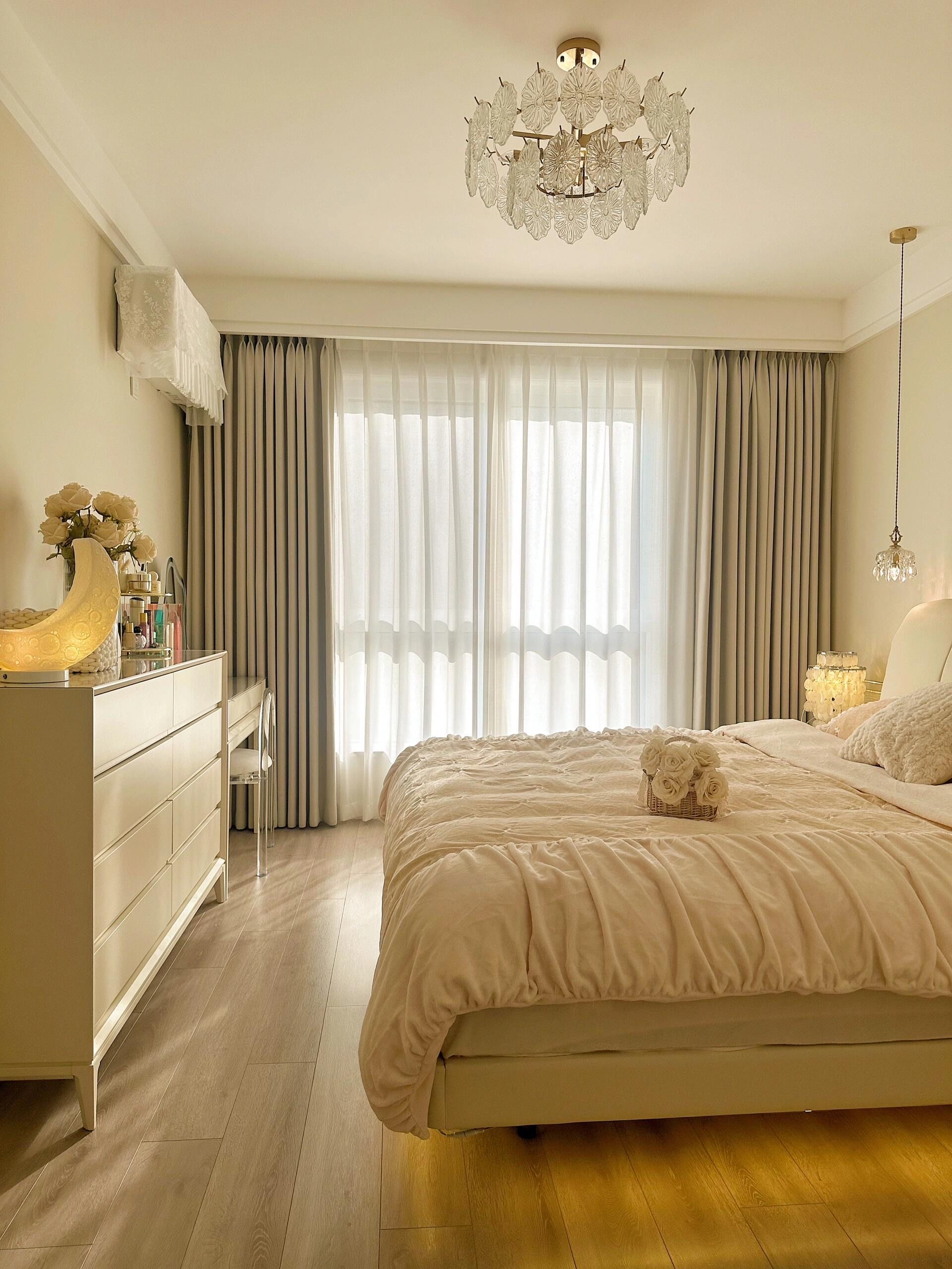 第一次装修,卧室窗帘选奶茶色真的没后悔