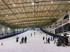 -乔波室内滑雪场