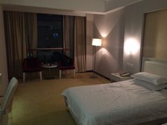 标间-杭州滨江宝龙城华美达酒店