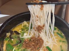 -妈妈故事米线(市府恒隆店)