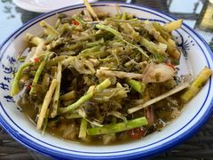 野笋炒雪菜-裸心园农庄