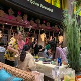 菠萝海鲜饭全场最惊艳 好吃料很丰富 有葡萄干肉松