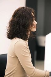 -SUNLON秀隆时尚烫染定制沙龙