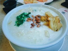 荔湾艇仔粥-点都德(千灯湖环宇城店)