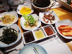 -唯成•韩国炭火烤肉 유성고기