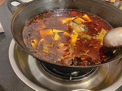 -鸿顺老铁锅美蛙鱼府(解放碑店)