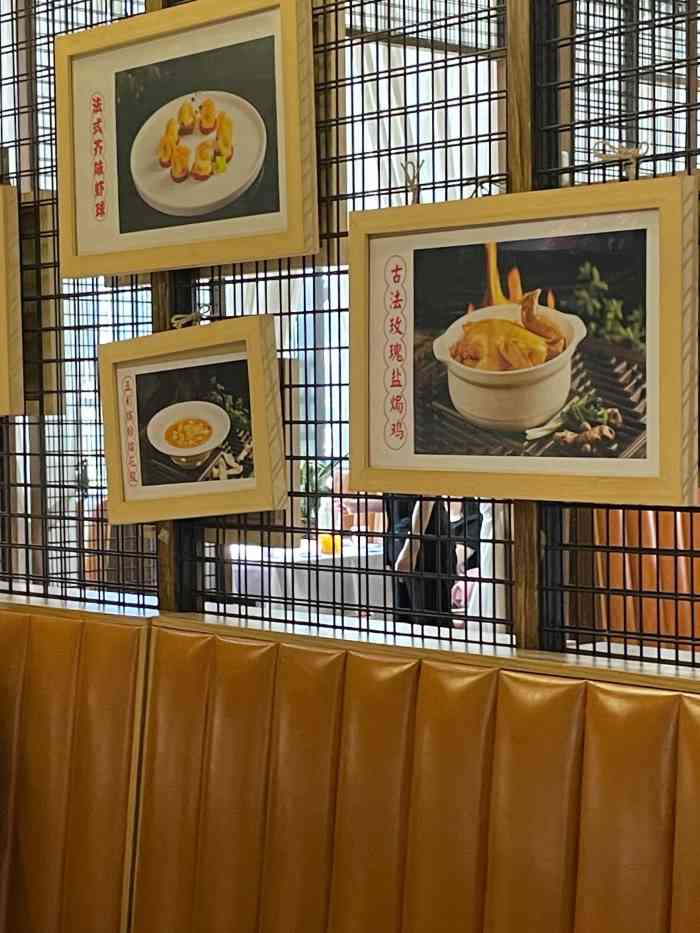 阿海小馆·靓汤(海汇港店)-"煲汤拔草必备餐厅,据说龙骨汤需要熬制三