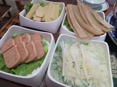 -龙虾风暴(松江店)