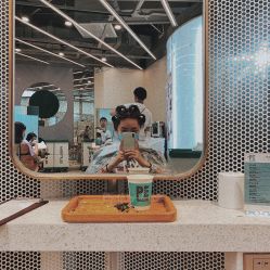 -PE SALON 