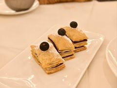 蓝莓拿破仑-利苑酒家(合景国际金融广场店)