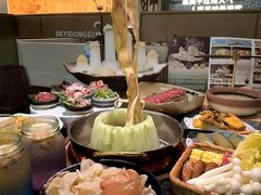 -得意咚瓜·顺德鱼生·冬瓜火锅(深圳首店)