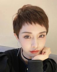 -变画·发型STUDIO