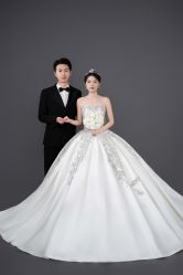 -雅云婚纱摄影工作室旗舰店