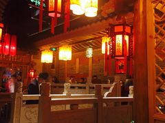 -大龙辣火锅·龙虾·烧烤(湖滨新天地店)