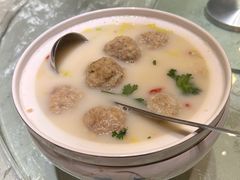 胶东狮子头-东方之珠海鲜酒楼(南开店)