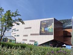 -上海梵高星空艺术馆(南京路旗舰店)