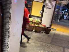 -富正毅三下锅·湘西韵味(天门山索道店)
