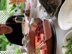 -墨居上隐·院子里火锅(峨眉店)