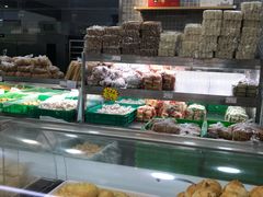 面包甜点陈列柜-闻酥园(青羊区文殊坊店)