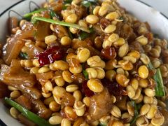 黄豆炒猪皮-望湖烤鱼