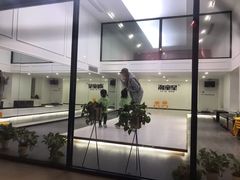 -潮童星少儿模特时尚中心(黄浦博荟广场店)