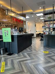 -丁和李朴美发沙龙