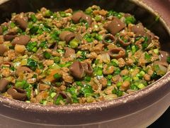 秘制海肠煲仔饭-怡情荟•海鲜青岛菜(五四广场旗舰店)