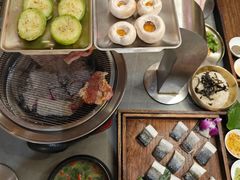 -围炉肉舍•炭烤活鳗•丹东海鲜烤肉(步行街店)