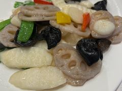 -景月阁空中食府(希尔顿酒店)