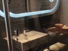 -深圳龙华大浪商业中心亚朵X酒店