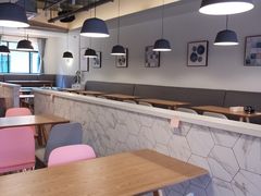 -樱花里音乐餐吧·牛扒椰子鸡(东圃店)