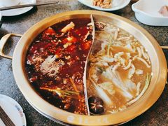 -小天鹅火锅·一线江景洪鼎旗舰店(洪崖洞店)