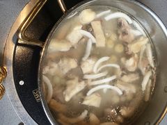 -椰小鸡·琼州糟粕醋·火锅(美兰缤纷城店)