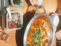 -野山舂·贵州现舂酸汤火锅(鸿通城店)