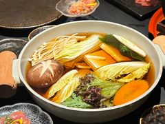 -蟹犇前•帝王蟹雪蟹(陆家嘴店)