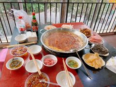 -储奇门鳝鱼火锅(总店)