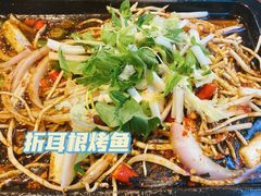 -范二妹独特烧烤夜宵城(宜宾总店)