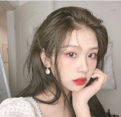 -AYO SALON