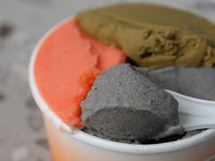 黑芝麻生姜-Dip in Gelato(富民路店)
