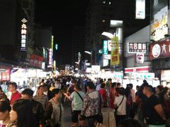 -六合夜市