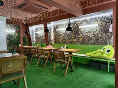 -Dragon Pizza•圆脸龙披萨·牛排餐厅