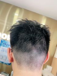 -一東造型烫发染发