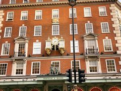 -The Diamond Jubilee Tea Salon at Fortnum & Mason