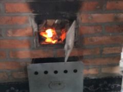 -粘豆包柴火铁锅炖