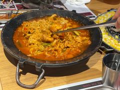 -青瓦炭韩潮烤肉(花园道店)