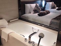 -西双版纳融创皇冠假日度假酒店