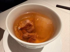 雪梨炖老鸭汤-三利音·玖弄小鲜(浦东嘉里城店)